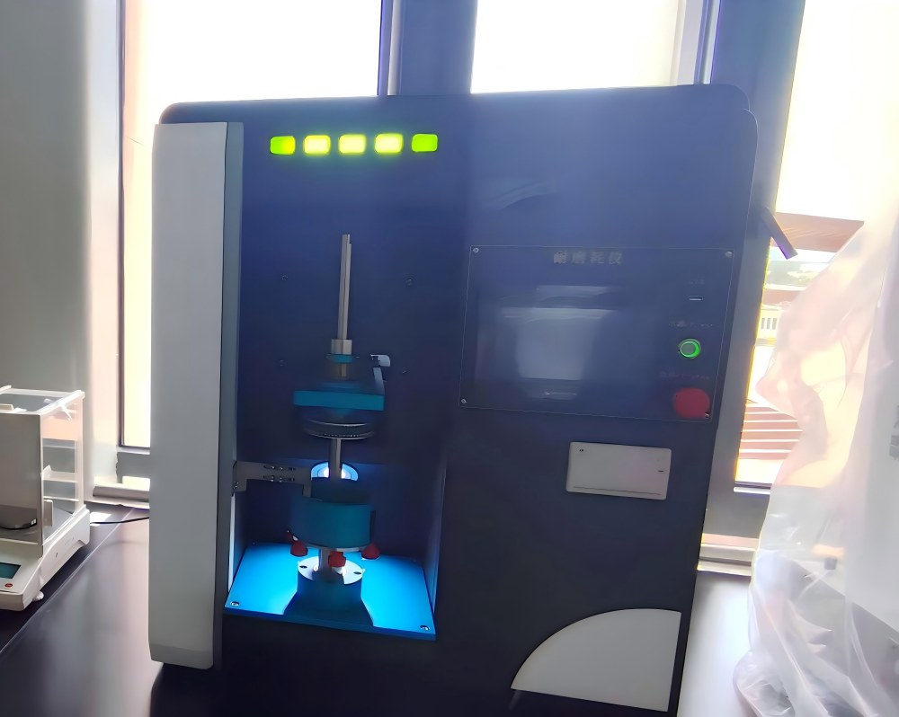 耐磨耗仪：上海傲颖智能科技为北京某学校上门培训助力科研教学提质升级